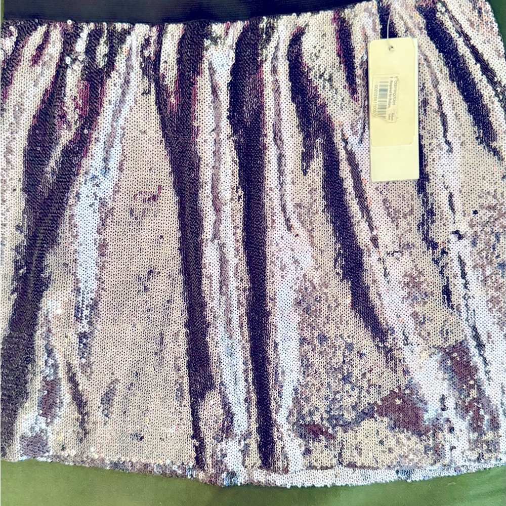 AQUA New glitter silver mini skirt - Picture 2 of 3